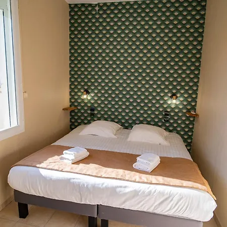 Hotel De La Mer Hyeres Exterior photo